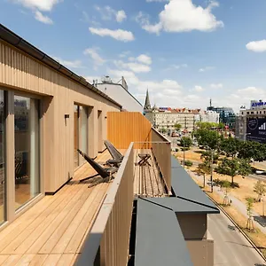 Numa Wood Aparthotel